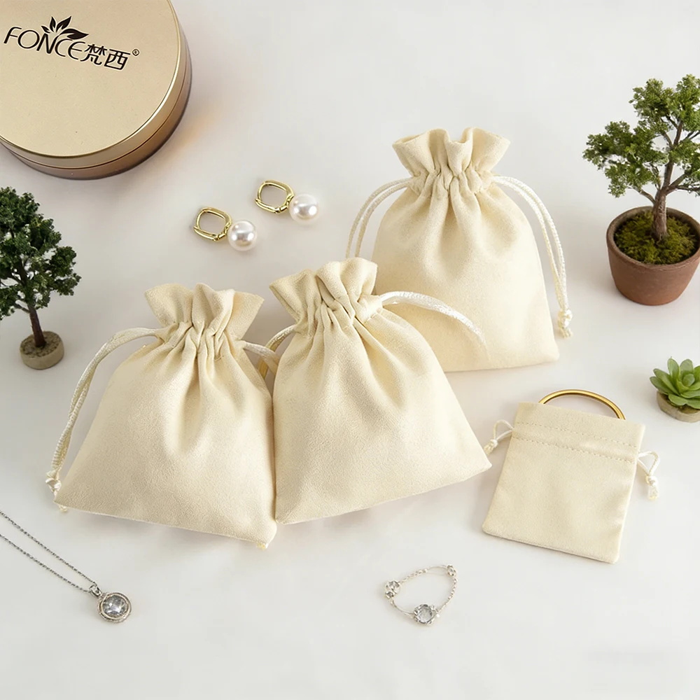 

5Pcs Cream Jewelry Drawstring Bag Velvet Packaging Pouches Chic Wedding Favor Bags Flannel Jewellry Bracelet Cosmetic Ring Sack