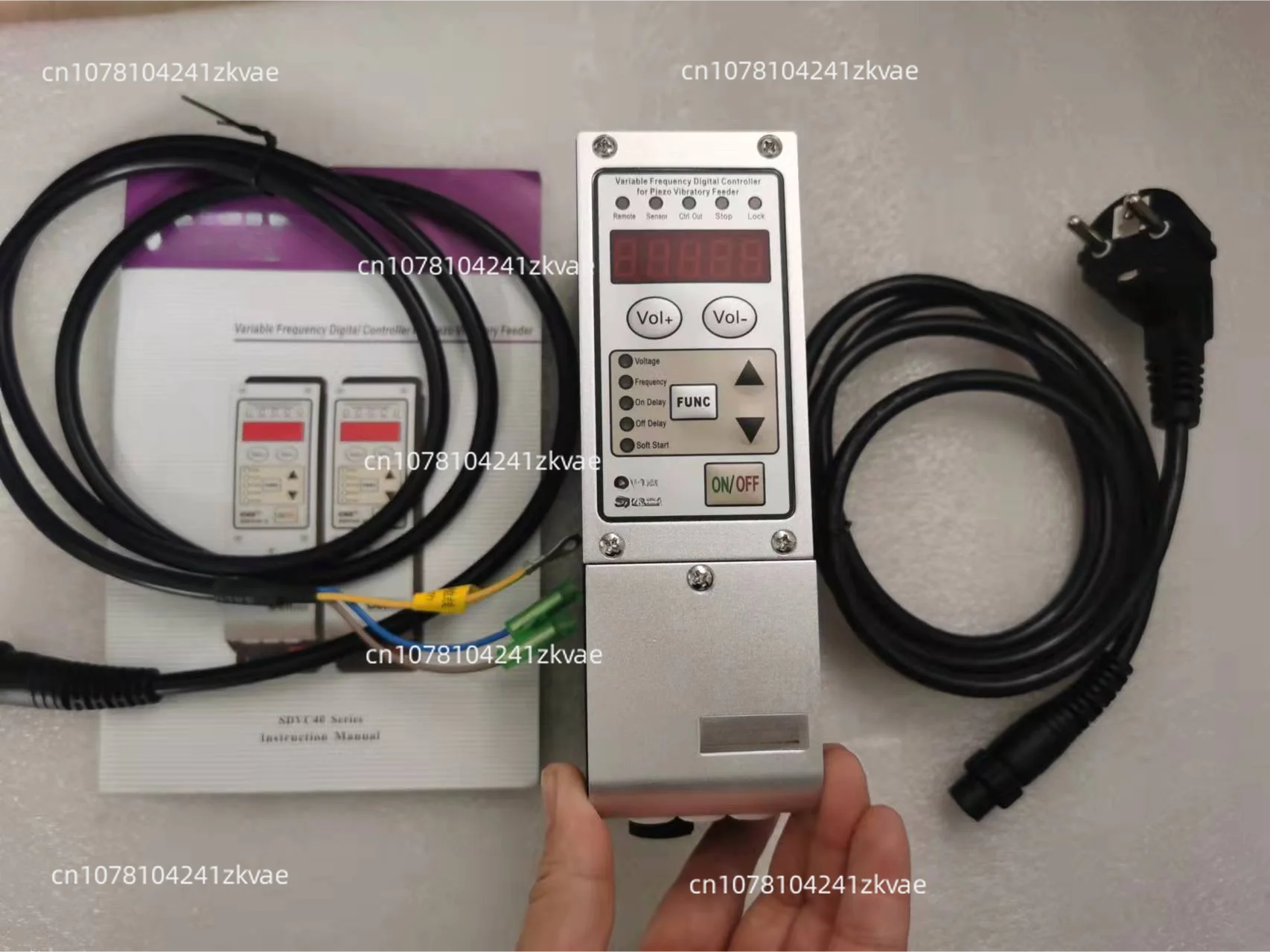 Digital Frequency Modulation Vibration Feeding Controller Original CUH SDVC31-M