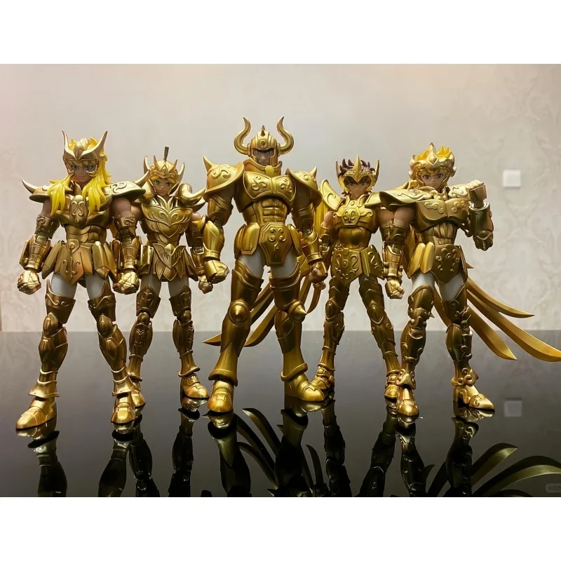 Nowe figurki akcji Blokees Saint Seiya KLASA CHAMPION Anime Cygnus Wodnik Strzelec Model Ozdoby Prezenty Zabawki Niespodzianki