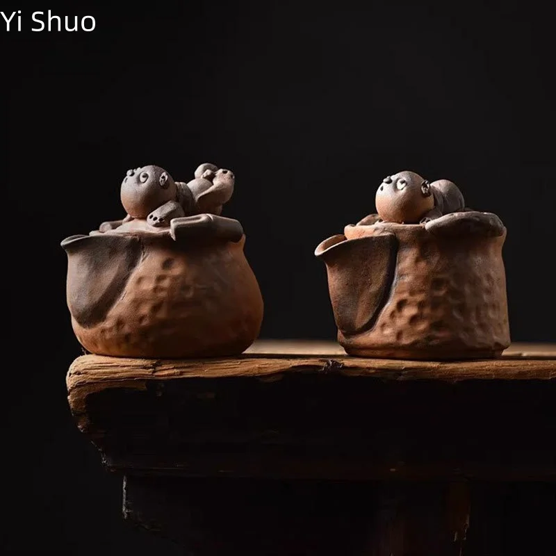 

Vintage Coarse Pottery Handmade Teapot Coarse Pottery Mini Small Teapot Anti-scald Handheld Teapot Tea Infuser Tea Kettle