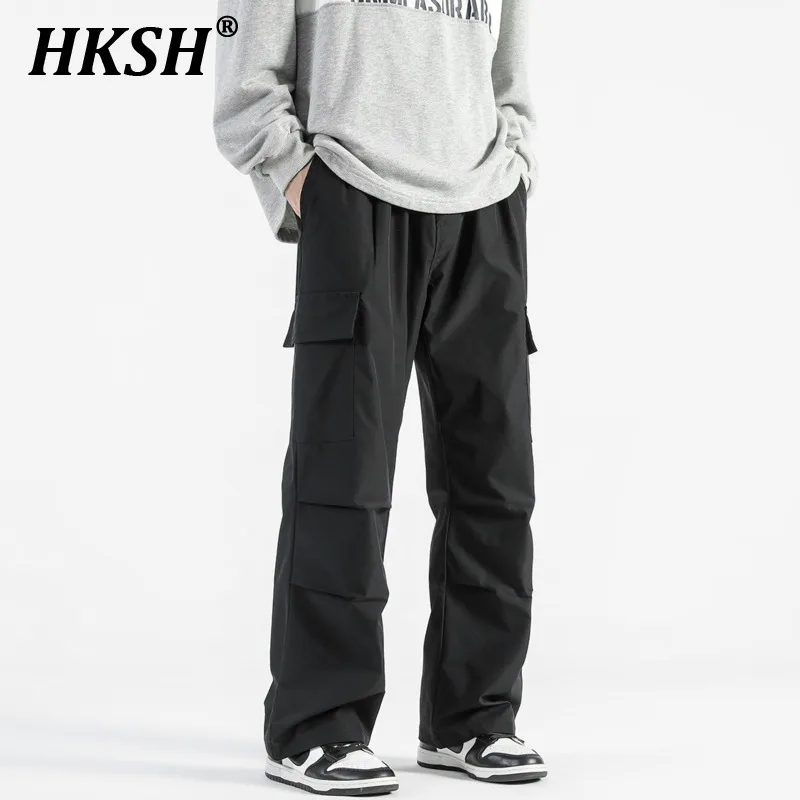 

HKSH Men's Cargo Pants Spring Autumn New Sports Casual Straight Overalls Floor Mop Pockets Fashion Chic Fashion Trousers HK0008