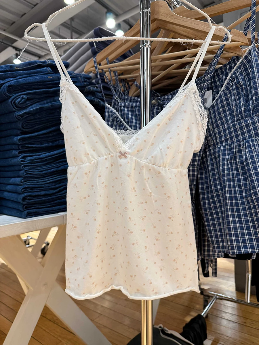 

Оранжевый топ на бретелях с цветочным принтом, женский топ с кружевной отделкой и бантом, v-образным вырезом, хлопковый повседневный укороченный жилет, летние милые шикарные майки с необработанным подолом, топы Y2k New