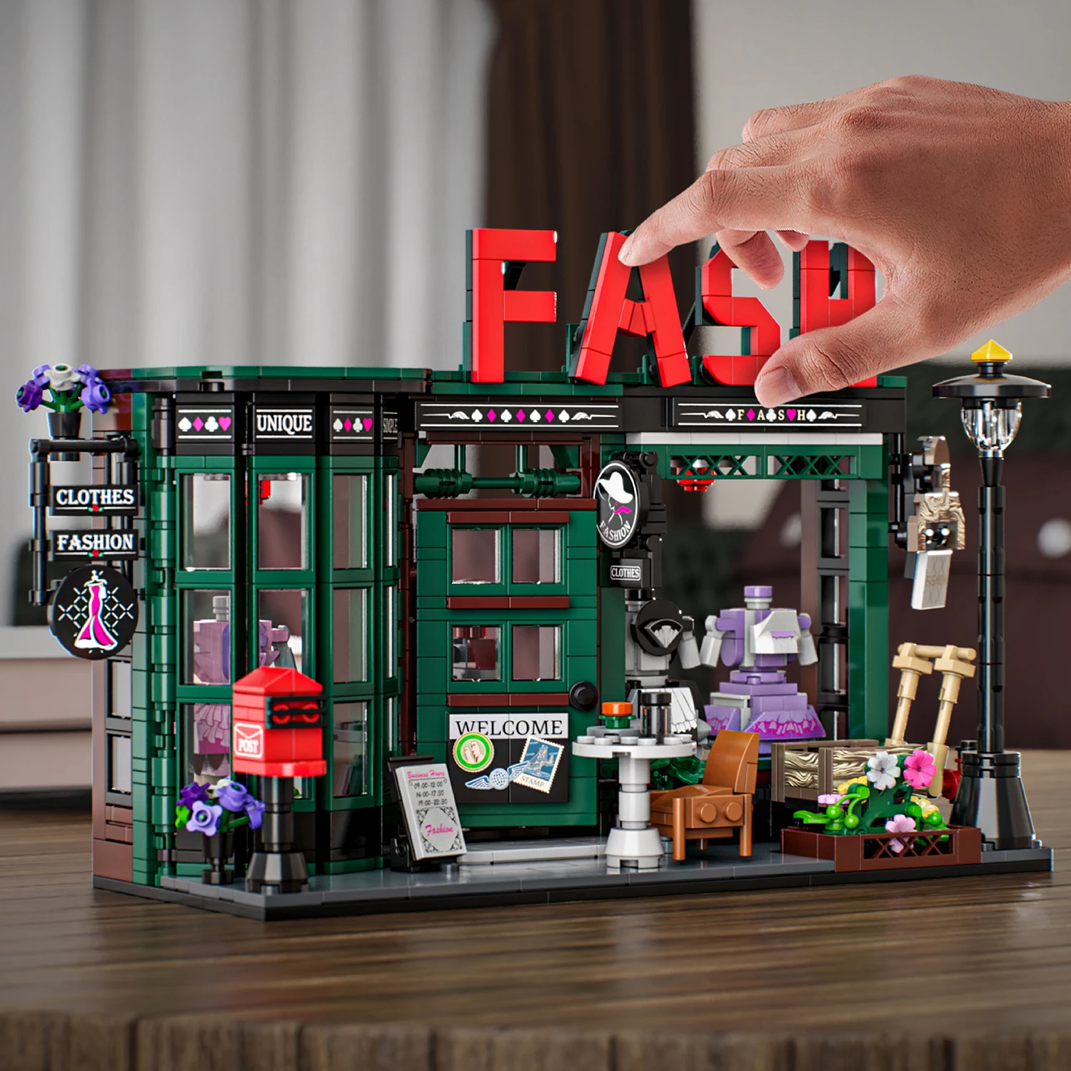 

999PCS Clothing Store Building Blocks Toys Model Green Clothing Store Assemble Puzzle Bricks Toy Sets For Kid Gifts