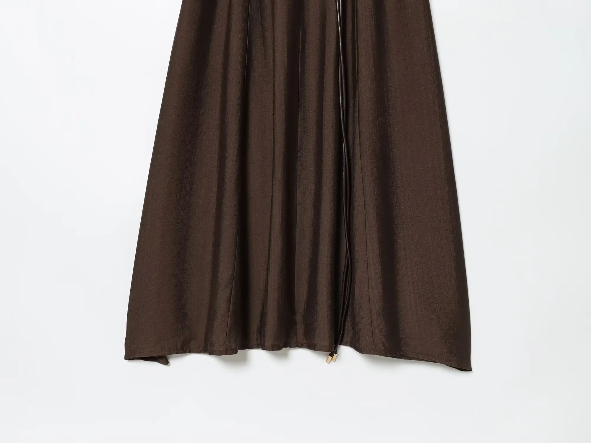 فساتين KONDALA Brown Chic لخريف 2025 للسيدات غير رسمية وشاحات بدون أكمام طويلة ثنيات فساتين نسائية عتيقة على الموضة