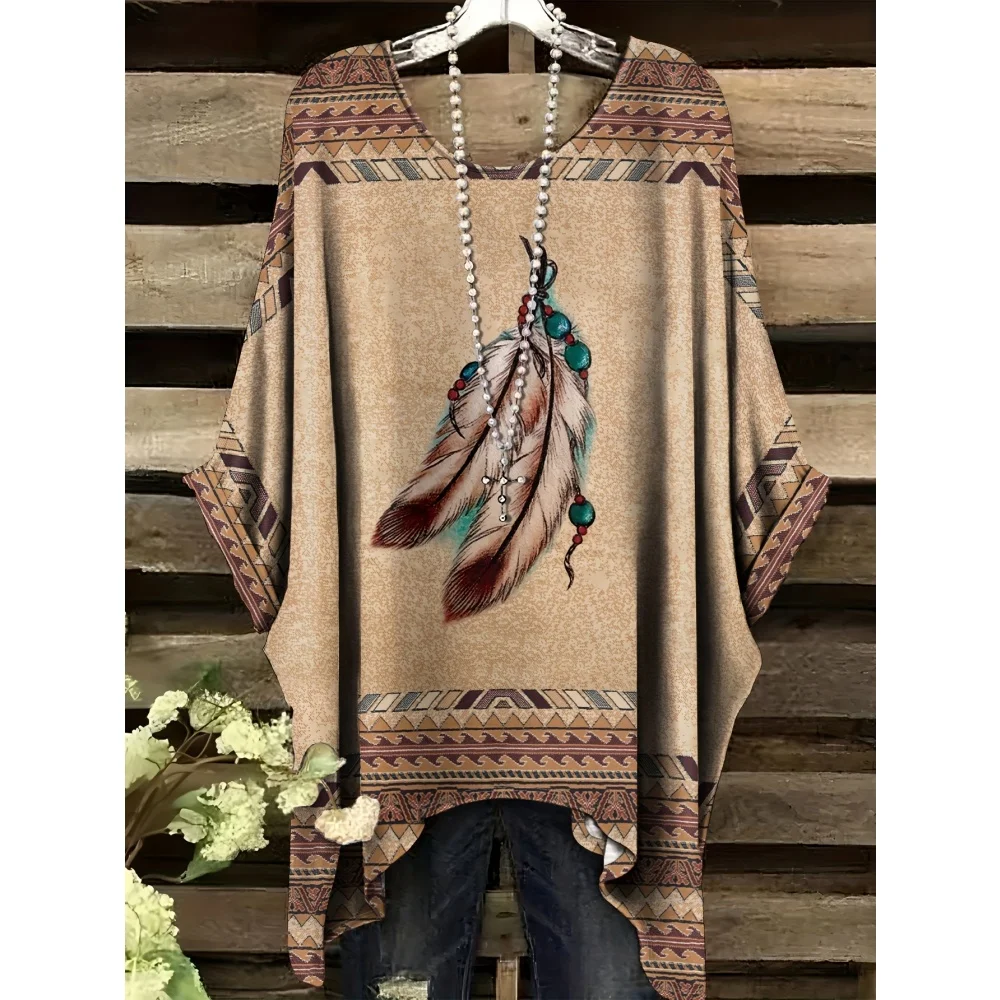 

Women's Directional Style Elegant T-Shirt Vacation Feather Pattern Print Versatile Round Neck Short Sleeve T-Shirt Woman Clothes