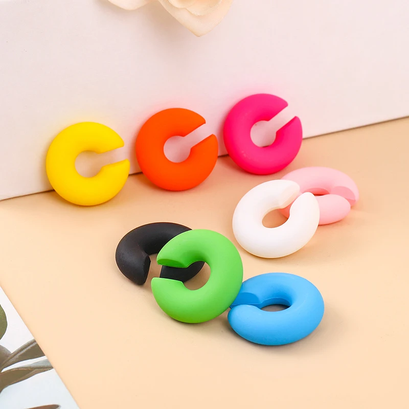 1 Paar Bonbon farbe runde Acryl Ohrclip Ohrringe für Frauen Mode einfache einfarbige Manschette C-förmigen Ohrring weiblichen Schmuck – Detail 10
