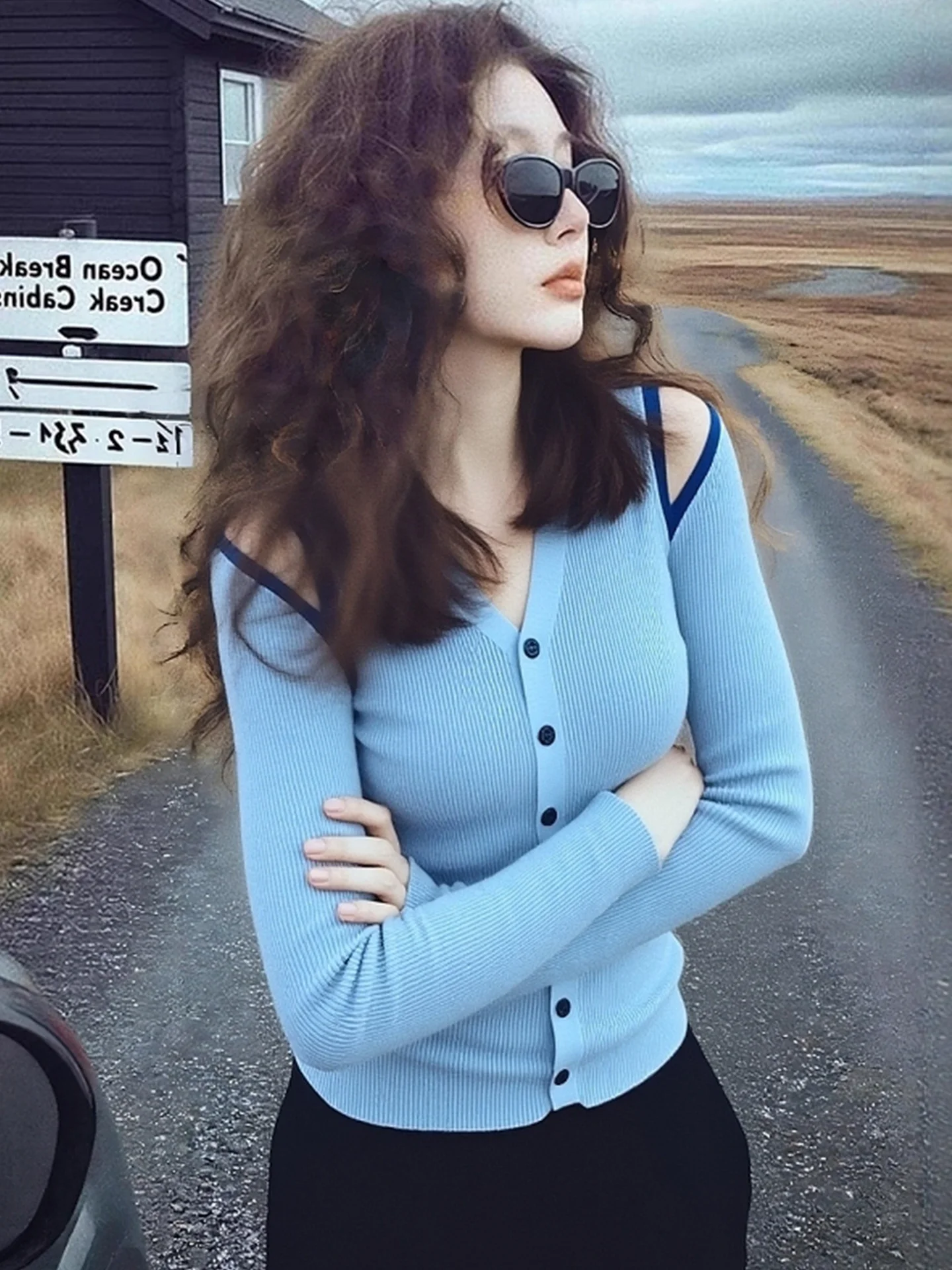 Faionable Knitted V-Ne oulder Bared Long Sve Base irt Winter Season Single Button Design Color Colion Faion Top