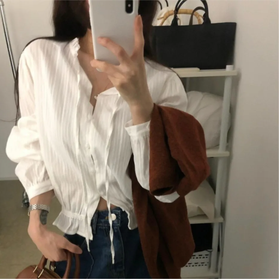 Damen Sanfter Wind Weiß Vertikal Gestreift IRT Frühling Neues Design Taille-Cinching Bubble Sve Top Koreanische Sle Innenbekleidung