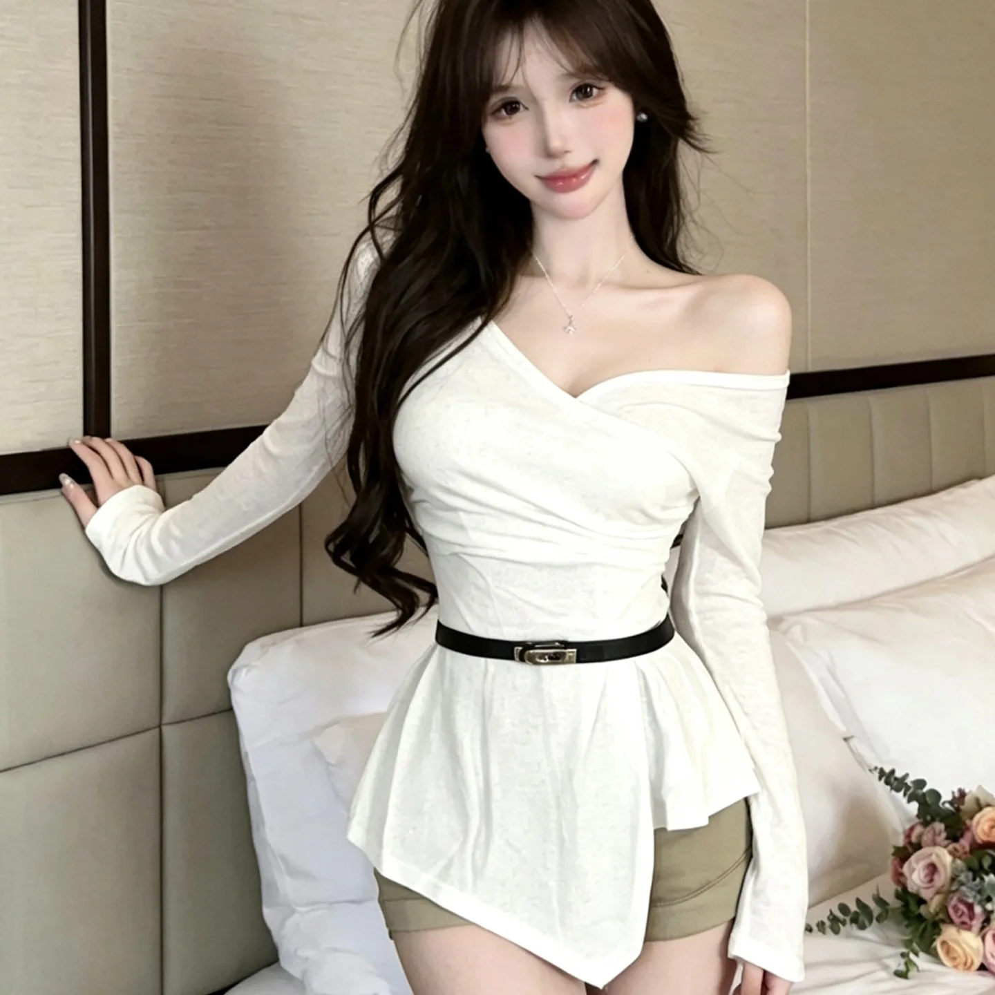 Sexy Pure Desire Spicy Girl V-neck Long Sleeve T-shirt Bell Sleeve Knitted Top Shoulder-baring Base Shirt  Color Autumn