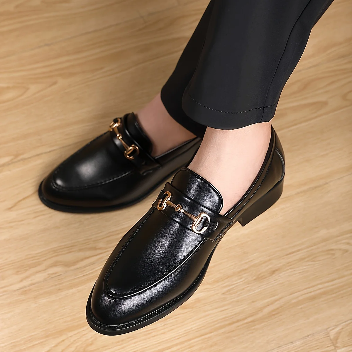 Summer Fashion  Luxury Men\'s Business Slip-on Loafers Male Office Leather Shoes Soft Light  Driving Shoes Black Casual  Party