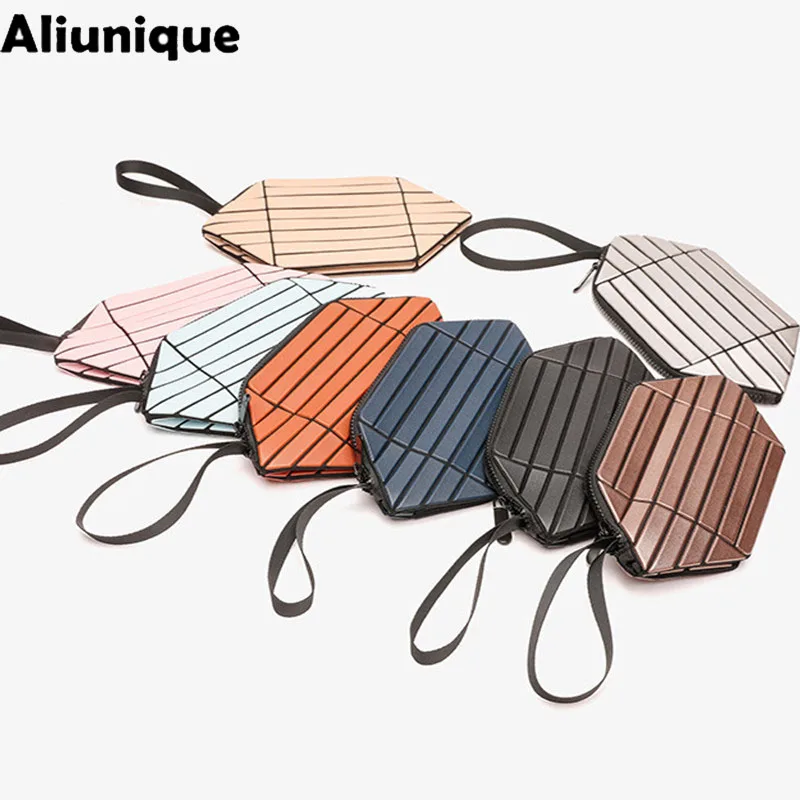 Luxury 2026 Stripe Diamond Grid Lipstick Bag Makeup Bag Geometric Stereoscopic Mobile Phone Bag Zero Wallet Handheld Storage Bag