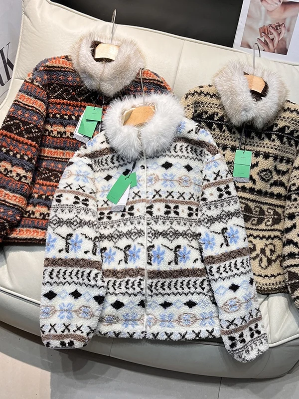 

Женская зимняя утепленная куртка в стиле ретро с отстегивающимся меховым воротником, свободного кроя, на молнии, с длинными рукавами