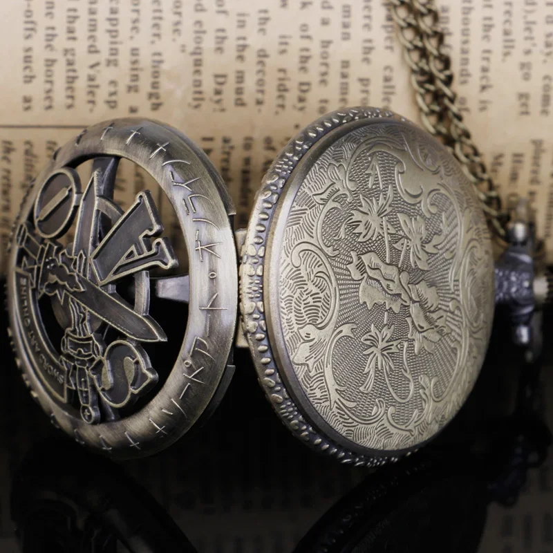 إكسسوار سيف Steampunk Charm - ساعة قلادة كلاسيكية مجوفة فريدة من نوعها للجنسين