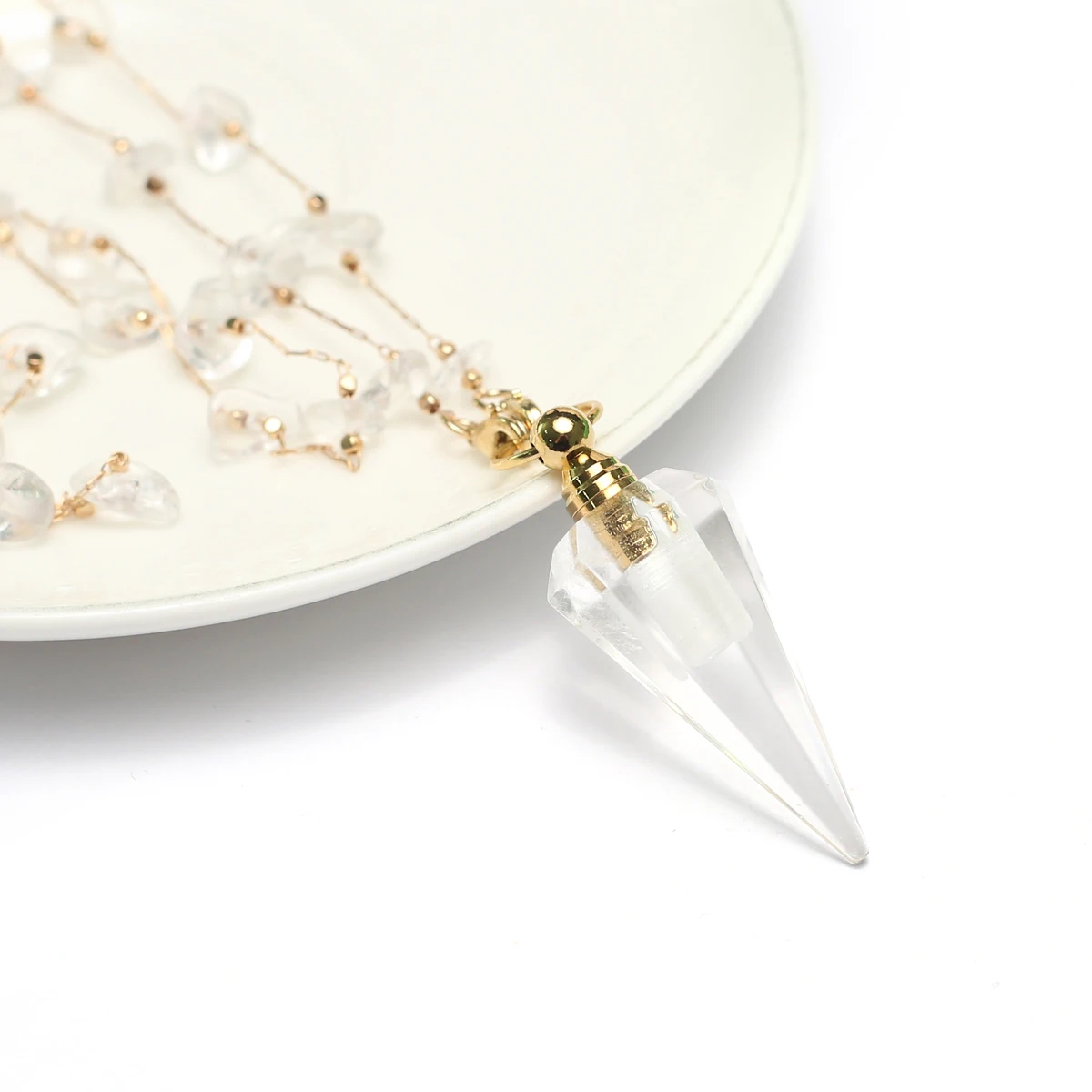 

Cone Natural Clear Quartz Perfume Bottle Pendant Necklace Charms Essential Oil Diffuser for Women Jewerly Party Necklace Gift ﻿