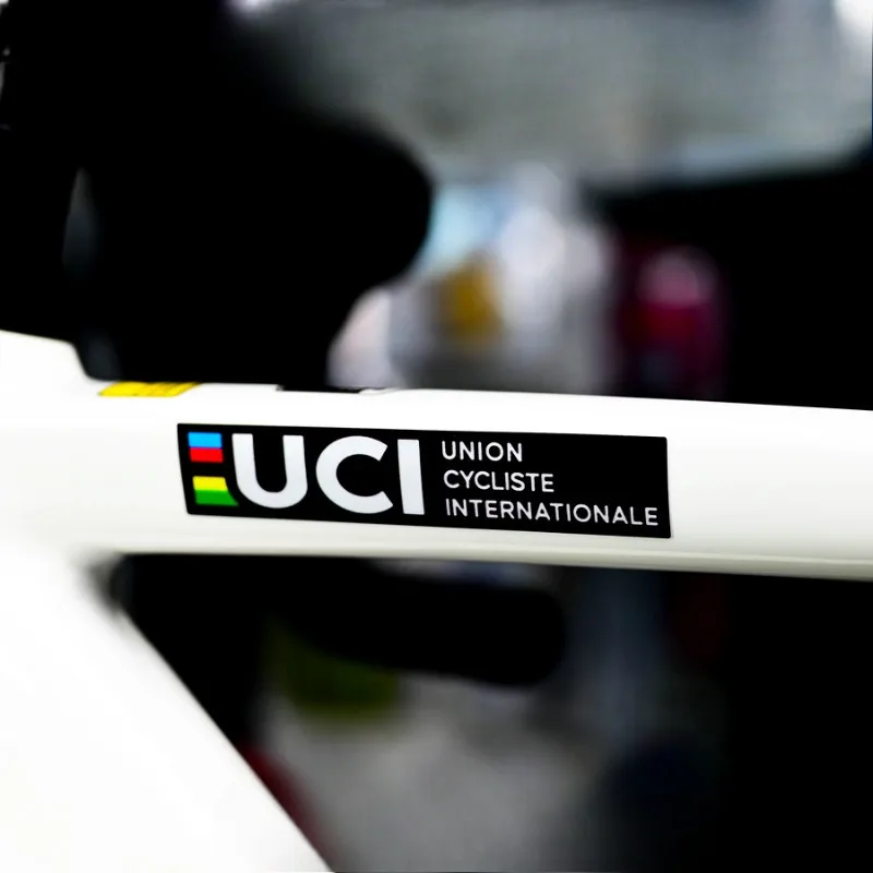 عبوتان من ملصقات شوكة الدراجة المقاومة للماء والخدش UCI - ملصقات الدراجة المصنوعة من مادة PVC مع خطوط مشرقة للحماية من الأشعة فوق البنفسجية #6