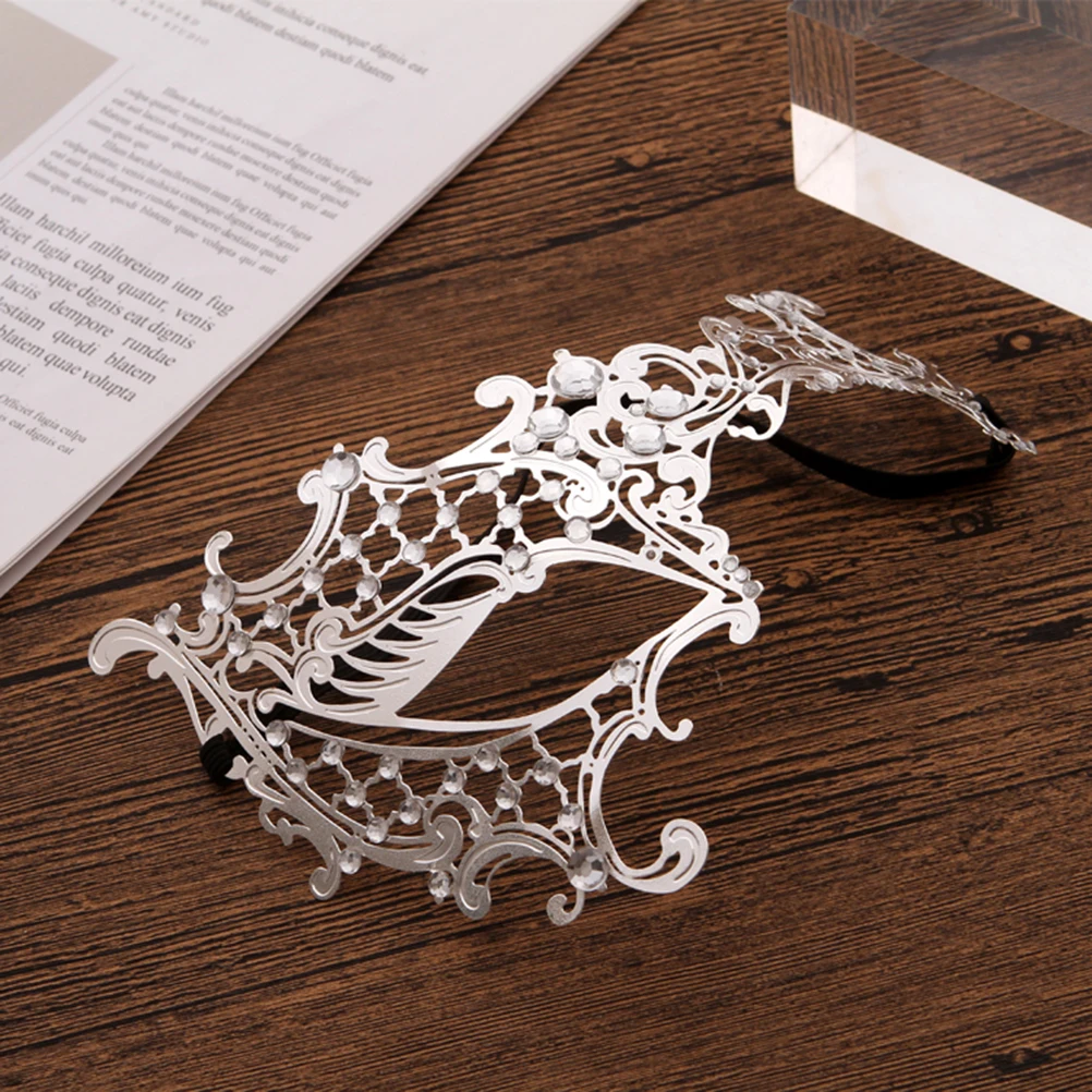 

Half Face Silver Mask Metal Lace Design For Masquerade Party Cosplay Costume Diamond Embellished Dance Accessory