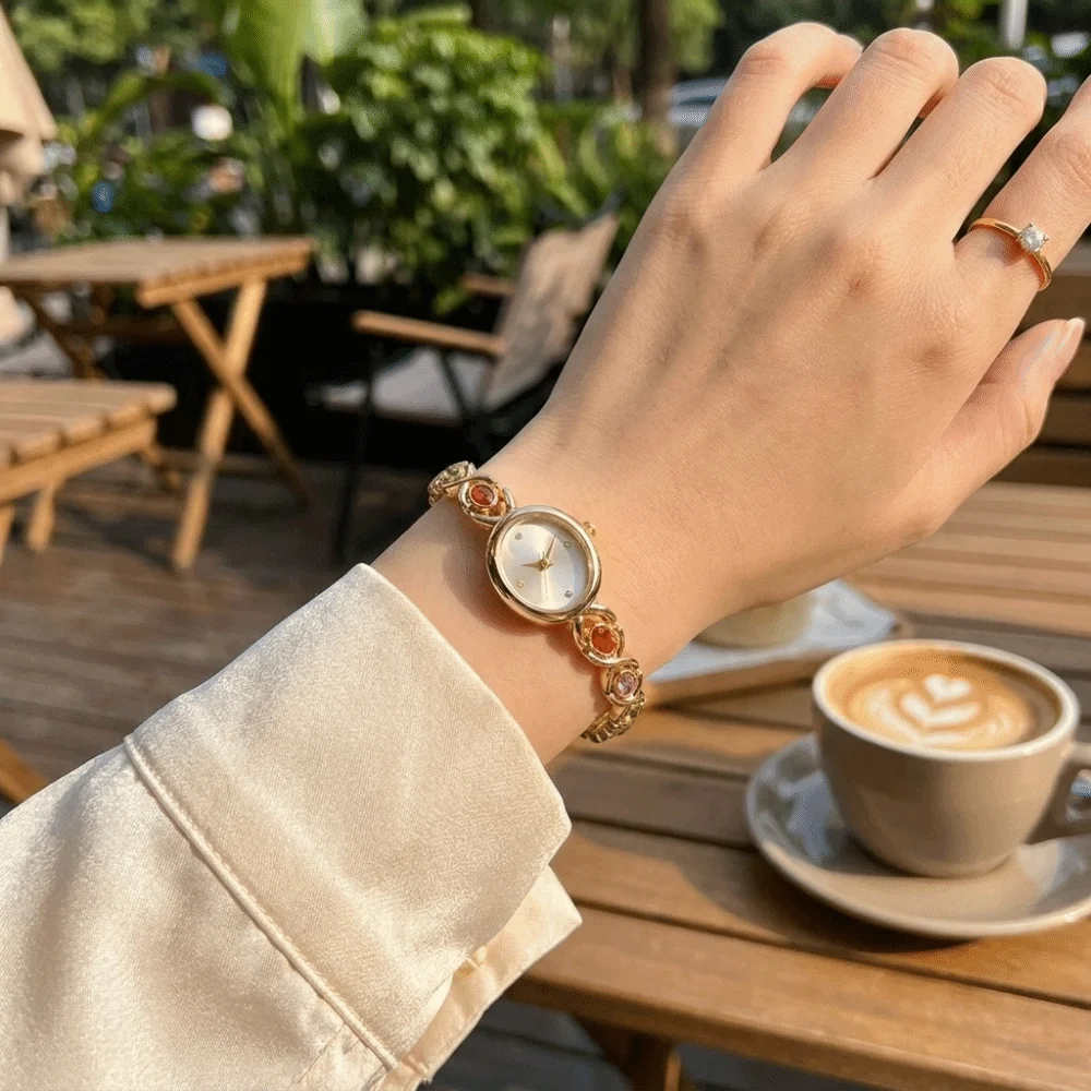 Fashion Light Luxury Women's Bracelet Watch Retro Versatile Temperament Oval Watch French Simple Quartz Watch Lady