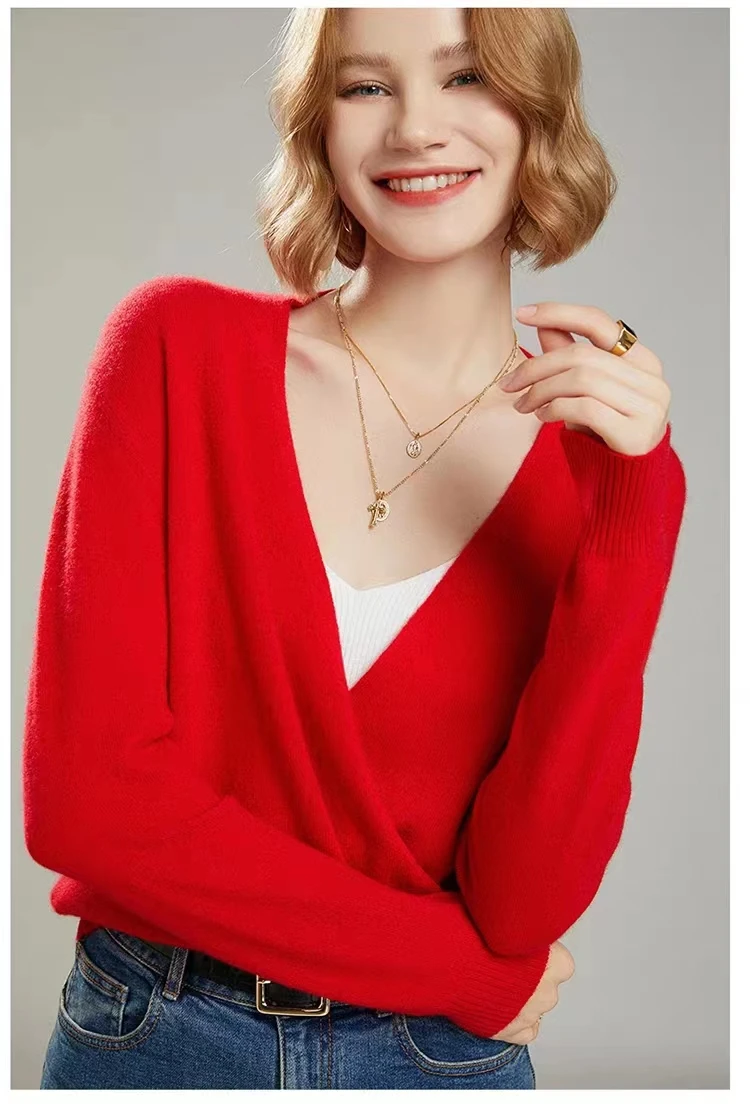 2025 Novo design com fivela de pescoço cruzado cor sólida duas roupas femininas suéter básico de lã cardigã de malha