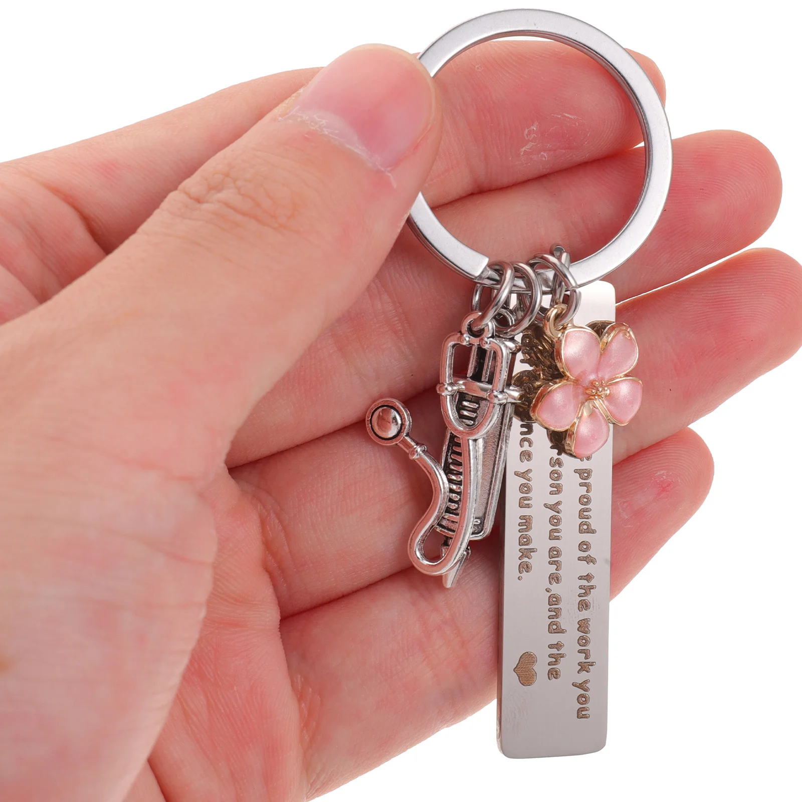 

Medical Logo Keychain Bag Pendant Nurse Gift Charm Accessories for Work Keychains Women Delicate Doctor Holders Accessory