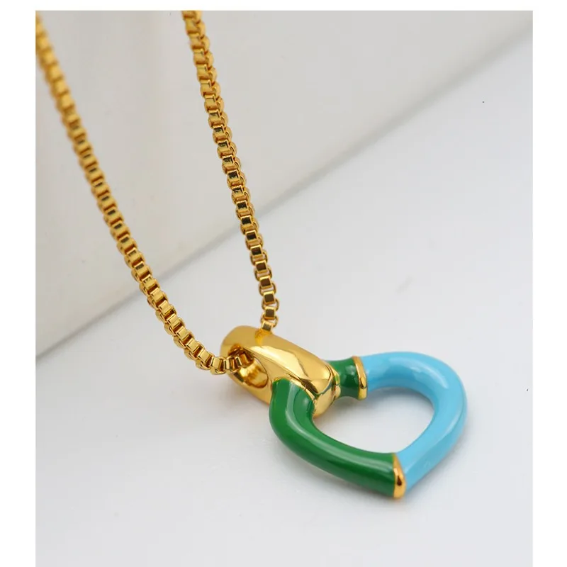 

Niche Design Blue Green Enamel Heart Pendant Love Collarbone Chain Simple Fresh Cute Versatile Temperament Necklace for Women