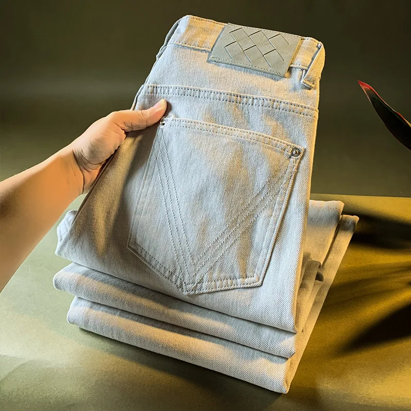 جينز بنمط جديد لخريف 2025 للرجال، عصري، فضفاض، قصة مستقيمة، رمادي-أبيض، كاجوال، راقي، مغسول