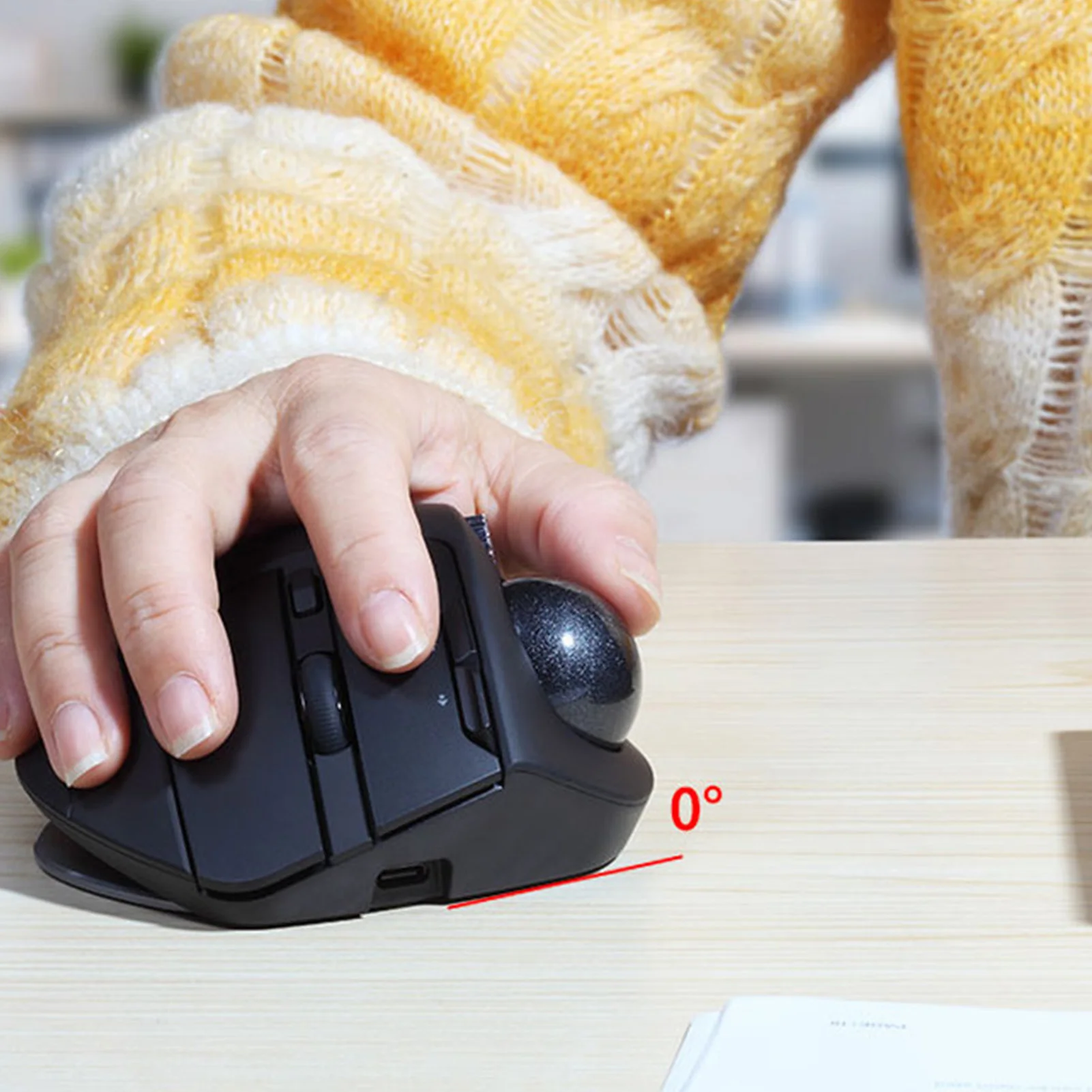 Wireless Trackball Mouse Silent Graphic Drawing Mouse 8000 DPI 8 Buttons Color LCD Screen RGB Backlighting 730mAh Battery for