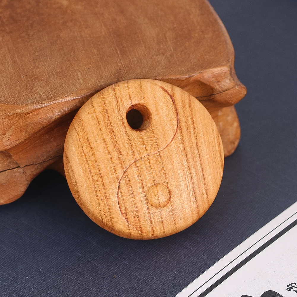 Natural Peach Wood Taiji Yin Yang Pendant Wooden Symbol Meditation Balance Energy Feng Shui Hanging Amulet Cultural Gift