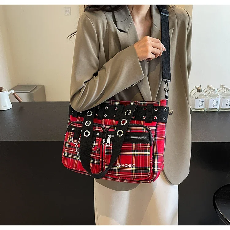 PU CHAINS Zipper Shoulder Bag Buckle Decorative Casual Women's Bags on Sale 2026 New Plaid Locomotive Style Women's Handbags