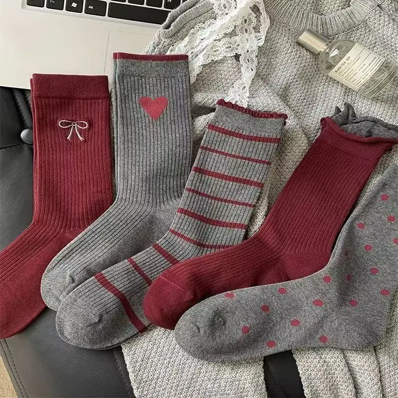 5 Pairs Girls' Fashion Ankela Red Autumn/Winter Women's Middle Socks Boneless Retro Trendy Outerwear Stacked Women's Socks 2025