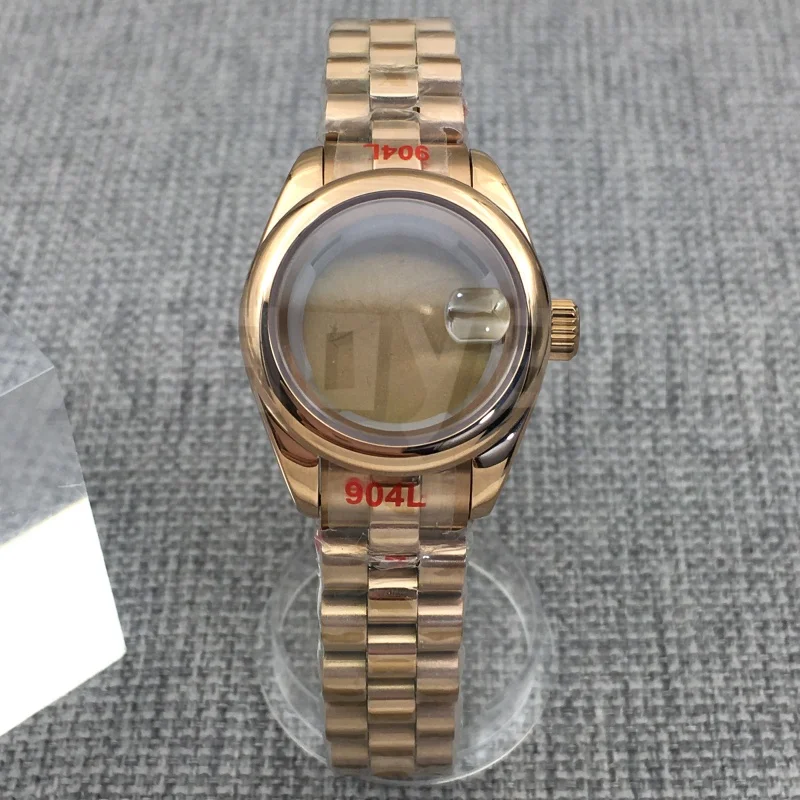 NH05 Cassa per orologio da 28 mm in acciaio inossidabile con vetro zaffiro scanalato e curvo lucido per donna, adatta al movimento NH05 NH06 impermeabile