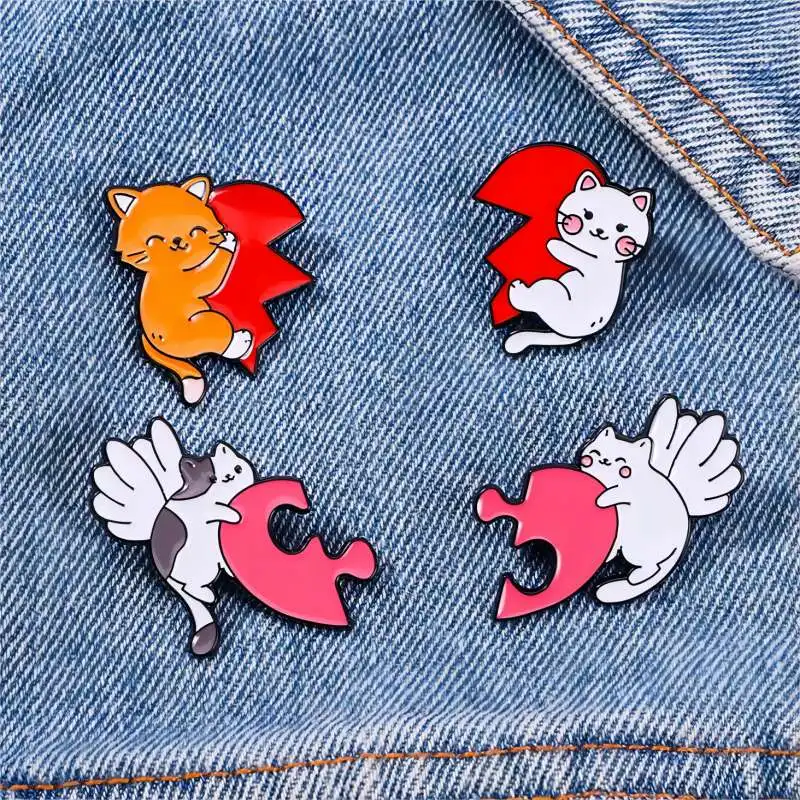 4pcs Cute Love Cat Cartoon Enamel Brooch Spliced Clothing Backpack Hat Accessories Lapel Pin Badge Valentine\'s Day Couple Gift