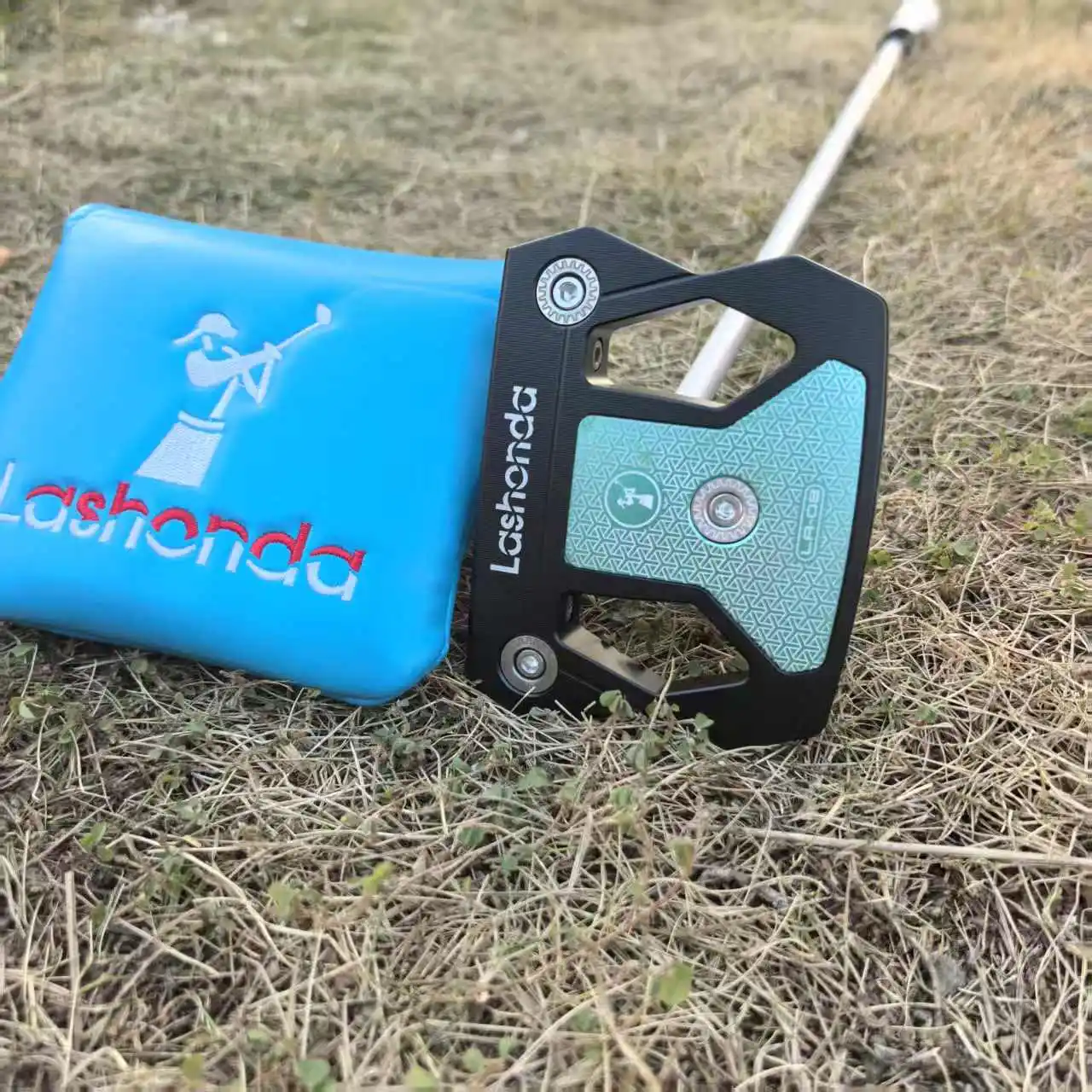 Lashonda Golf Putter, Unisex Large-Head Putter, High Forgiveness Putting Putter, Lightweight, High Stability, Integrated Cnc, Hollowed Out for Weight Reduction, Golf Practice Equipment