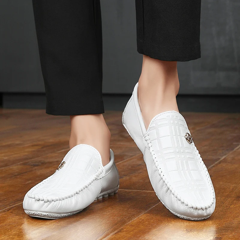 Lightweight White Loafers Men Casual Shoes Handmade Leather Male Slip on Soft Flats Man Moccasins Luxury Mens Driving Shoes 2024