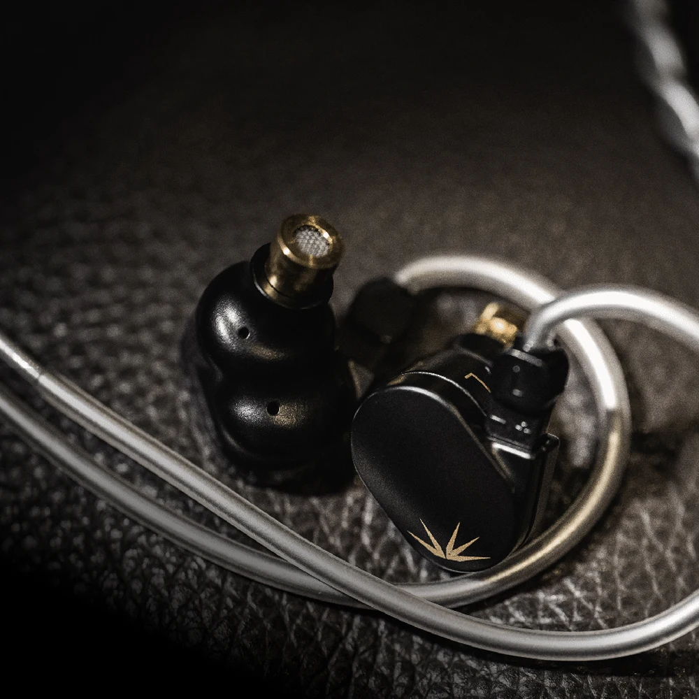 Moondrop Chu II DSP – wysokowydajne słuchawki douszne z dynamicznym przetwornikiem o średnicy 10 mm, przewodowe, z mikrofonem, zasilane przez port USB-C. — zdjęcie produktu 3