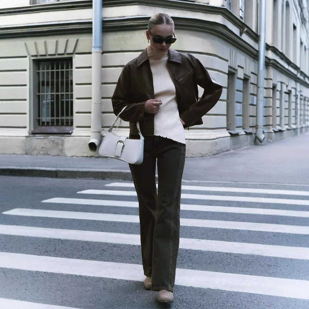 Slim Fit Retro Sle Jaet Damen Faionable Spicy Girl Kragen Stehender dünner Ledermantel für Damen der Herbstsaison