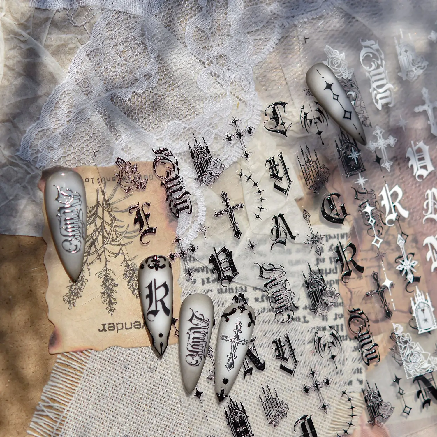Gli adesivi per nail art sottili e resistenti Impressione gotica scura Unghie autoadesive Decorazioni 3D Adesivi per unghie retrò fai da te