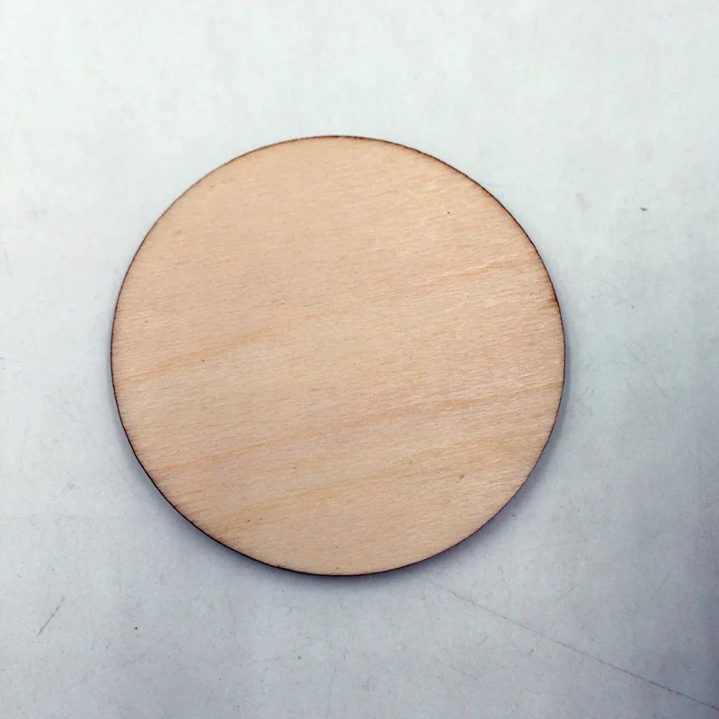 Accessoires faits à la main, patch rond en bois, copeaux de bois ronds décoratifs faits à la main, spécifications complètes, bricolage