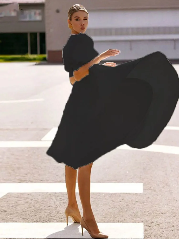 فستان ميدي مثير بدون ظهر موضة الصيف النسائية برقبة دائرية وأكمام قصيرة بلون سادة فساتين عالية الخصر للسيدات أنيقة