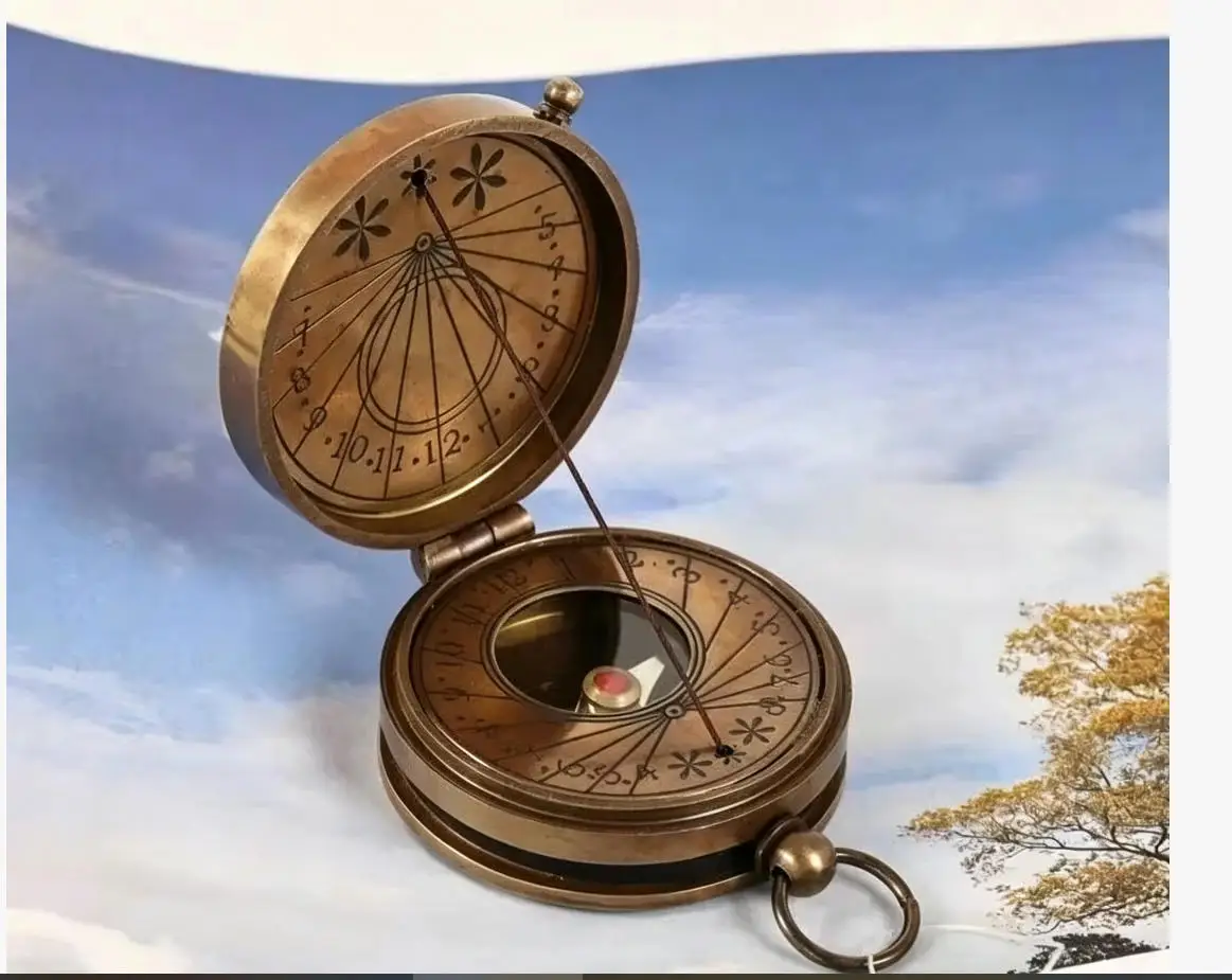 Vintage Compass Outdoor Mountaineering Portable Compass Study Collection Decorative Sundial Ornament