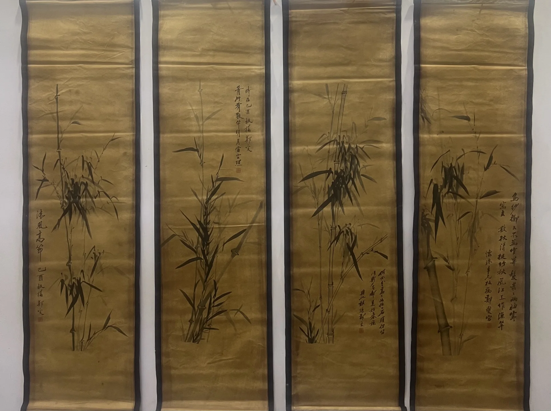 Chinese four-screen home living room decoration hanging painting Zheng Banqiao-high wind and bright festival map