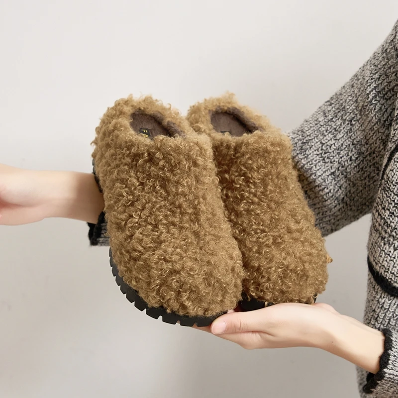Women's Thick-Soled Fleece Slip-On Slippers for Winter