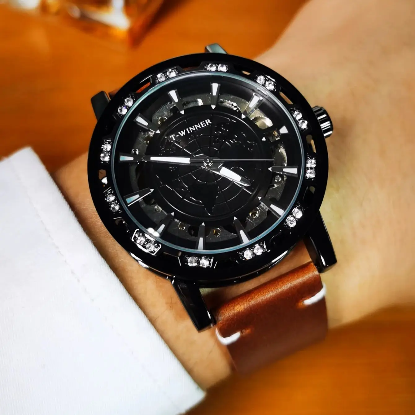 

ПОБЕДИТЕЛЬ Бизнес Механические Часы для Мужчин Роскошный Чехол Iced Out Винтаж Изысканный Скелет Мужские Часы Лучший Бренд Кожаный Ремешок