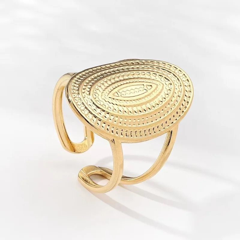 New Stainless Steel Oval Thread Disc Ring with Gold Plated Texture Finger Charm Bijoux Accessories Women's Gift Jewelry