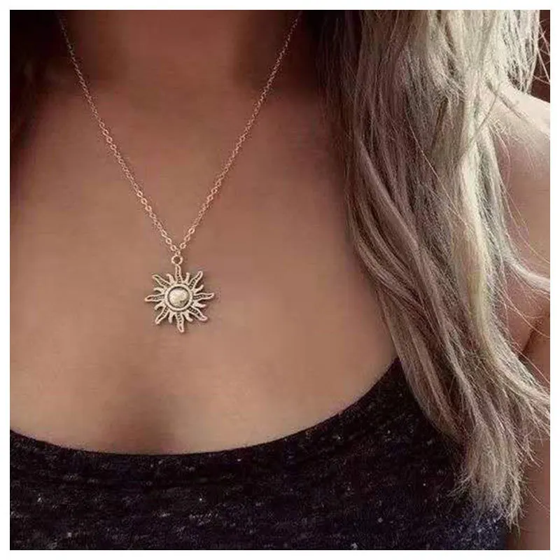 European and American cross-border accessories, simple temperament, sunflower pendant, fashionable and popular necklace, female