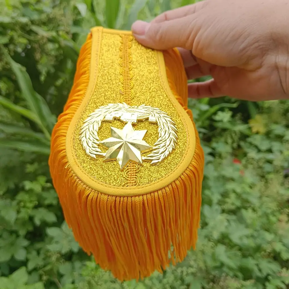 1 زوج وسادة الكتف متعددة الأغراض الكتفيات الملونة بروش مجلس شرابة هامش الكتفيات مع مشبك السترات معاطف Epaulett