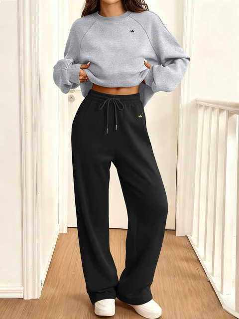 2026 Autumn and Winter Fashion Loose Set Round Neck Sportswear Women's Two-Piece Outfit Comfortable Fitness Jogging Fashion Suit 4 Autumn and Winter Fashion Loose Set Round Neck Sportswear Women's Two-Piece Outfit – view 4