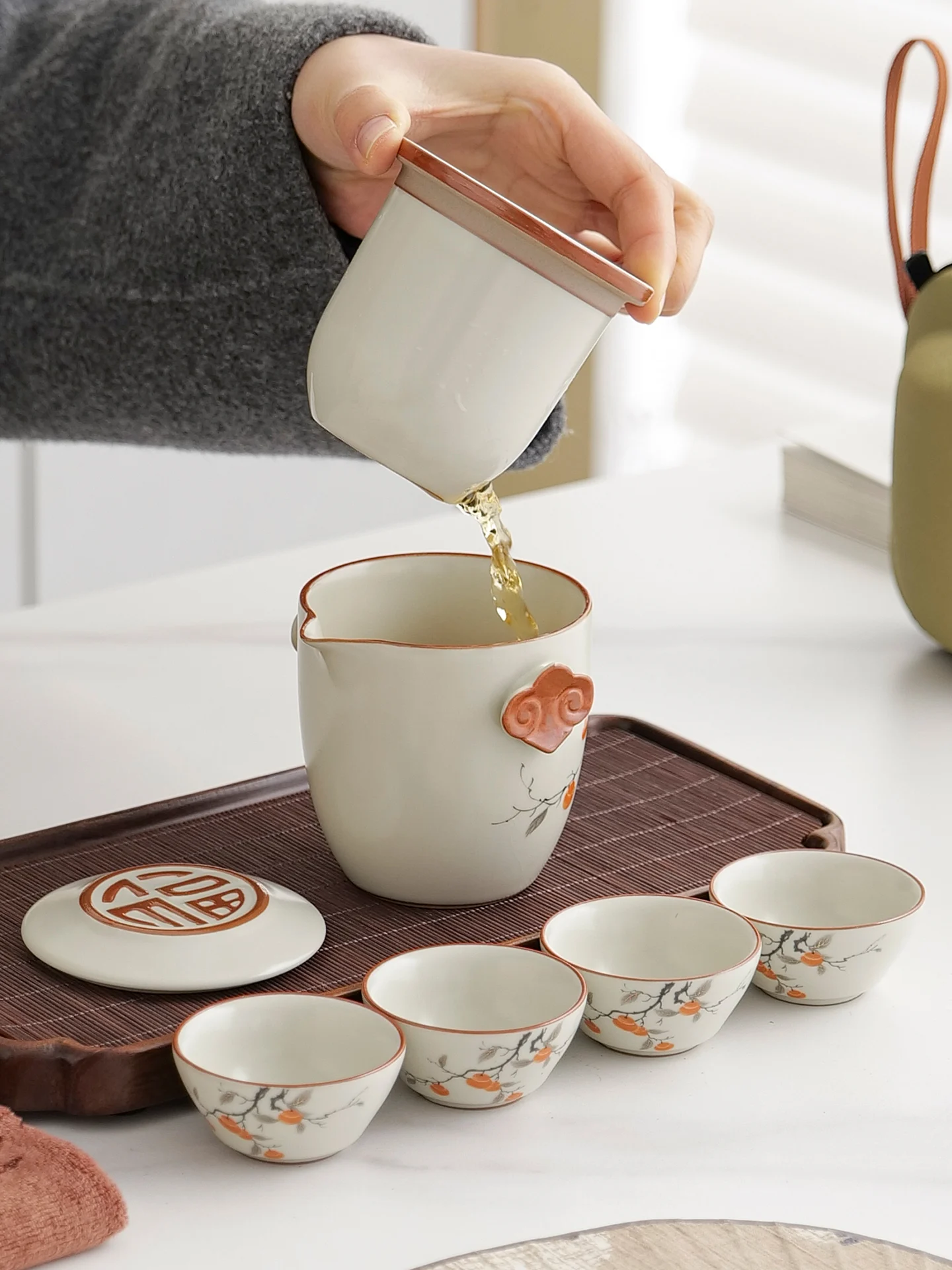 Portable Ceramic Tea Set Travel Kit Yixing Teapot with Four Cups Simple Style Handmade Dehua Porcelain Filtered Tea Equipment