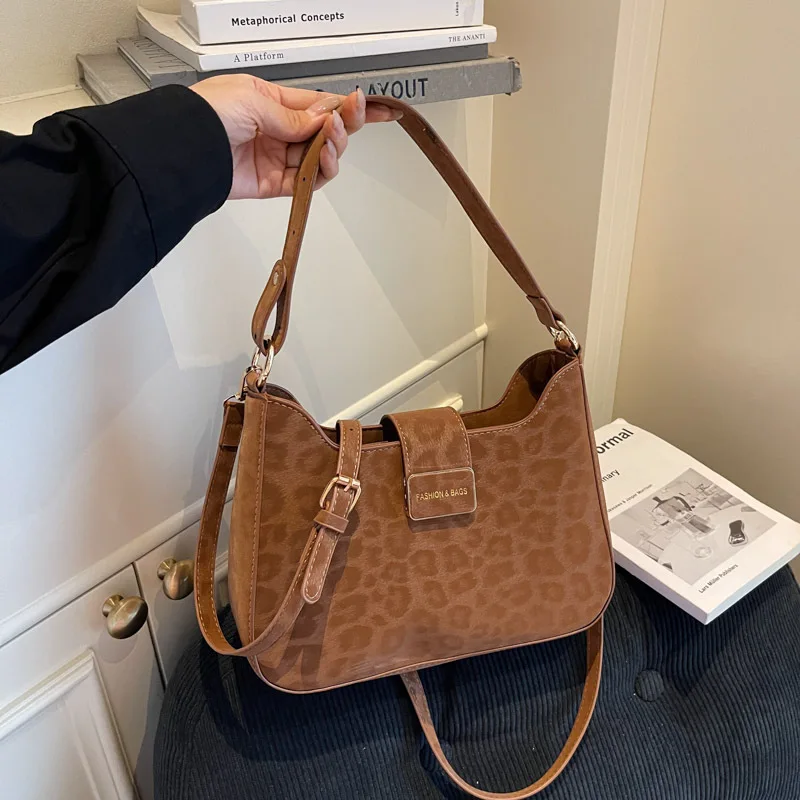 

Винтажная сумка через плечо 2025 года, модная женская сумка через плечо, минималистичная пригородная сумка, универсальная сумка «день-ночь», шикарная сумка на слинге ​