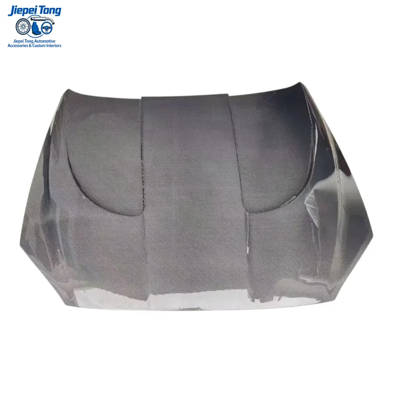 

Suitable for BMW's M6 6 Series F06 F12 F13 M6 Vented Design STLF New Carbon Fiber Front Engine Bonnet Hood