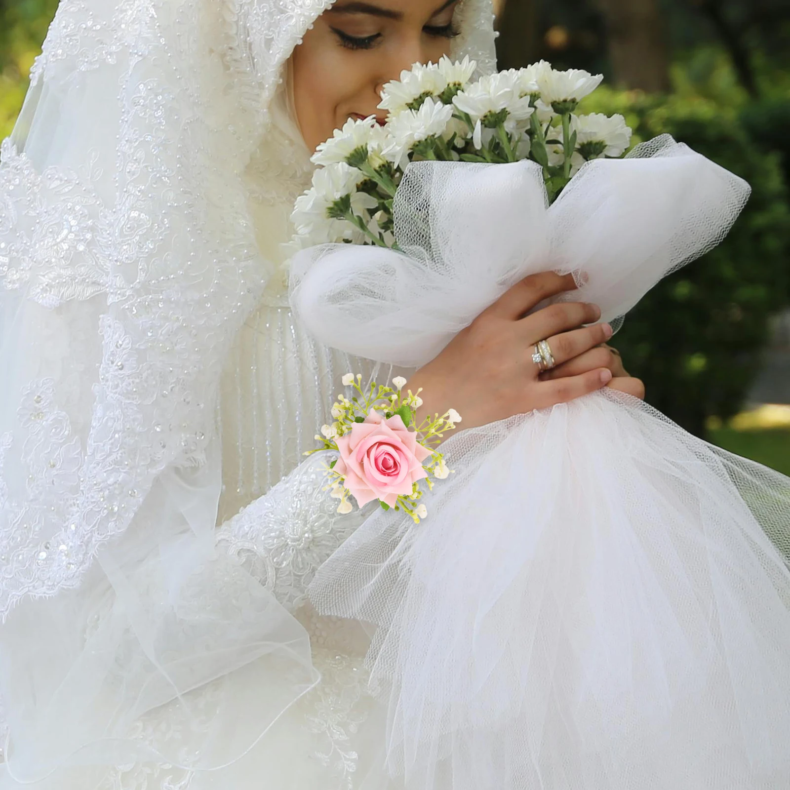 

Wedding Decor Wrist Flower Corsage Bridesmaid Wristband Delicate Bridal Hand Corsaage Bridegroom